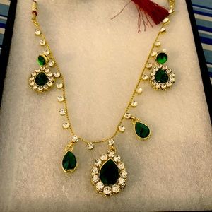 Necklace Set with Green Stones Made in India Brand New